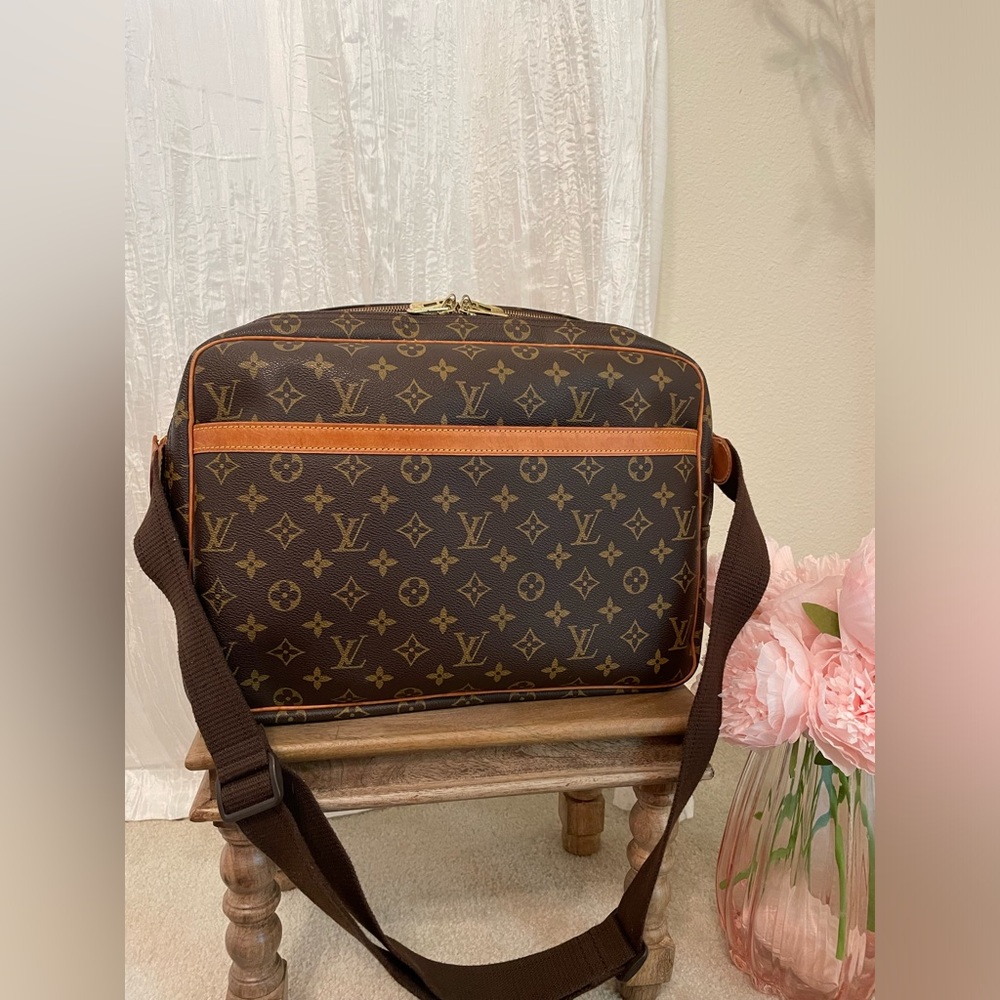 Louis Vuitton Reporter GM - Picture 8 of 16